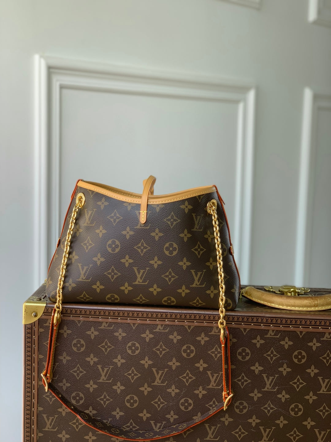 LOUIS VUITTON CARRY ALL 26 IN BROWN MONOGRAM CANVAS AND CALFSKIN GOLD HARDWARE
