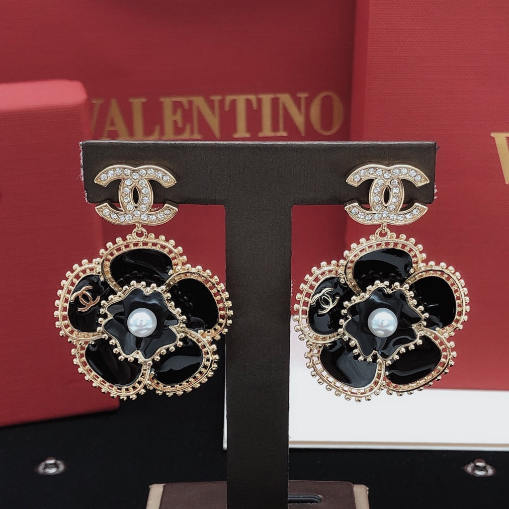 18K  Chanel Camellia Diamond Earrings