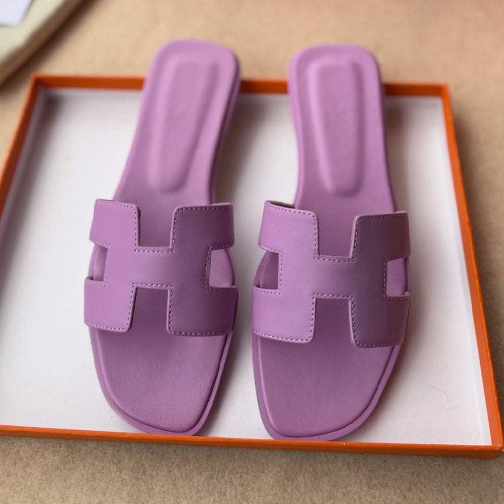 HERMES 0RAN SANDALS IN LILAC PURPLE CALFSKIN