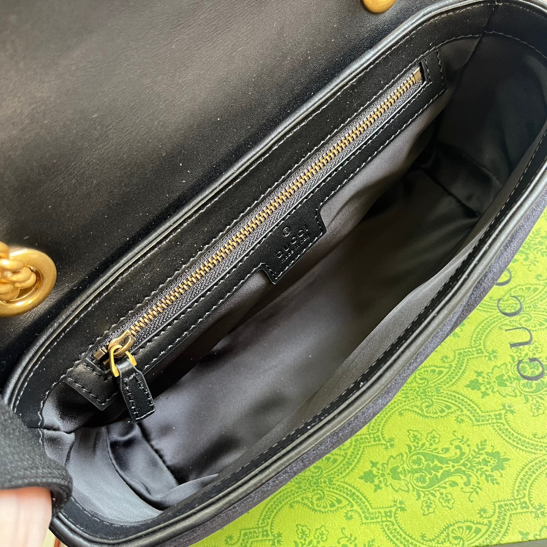 GUCCI MARMONT MEDIUM 26 BAG IN BLACK VELVET