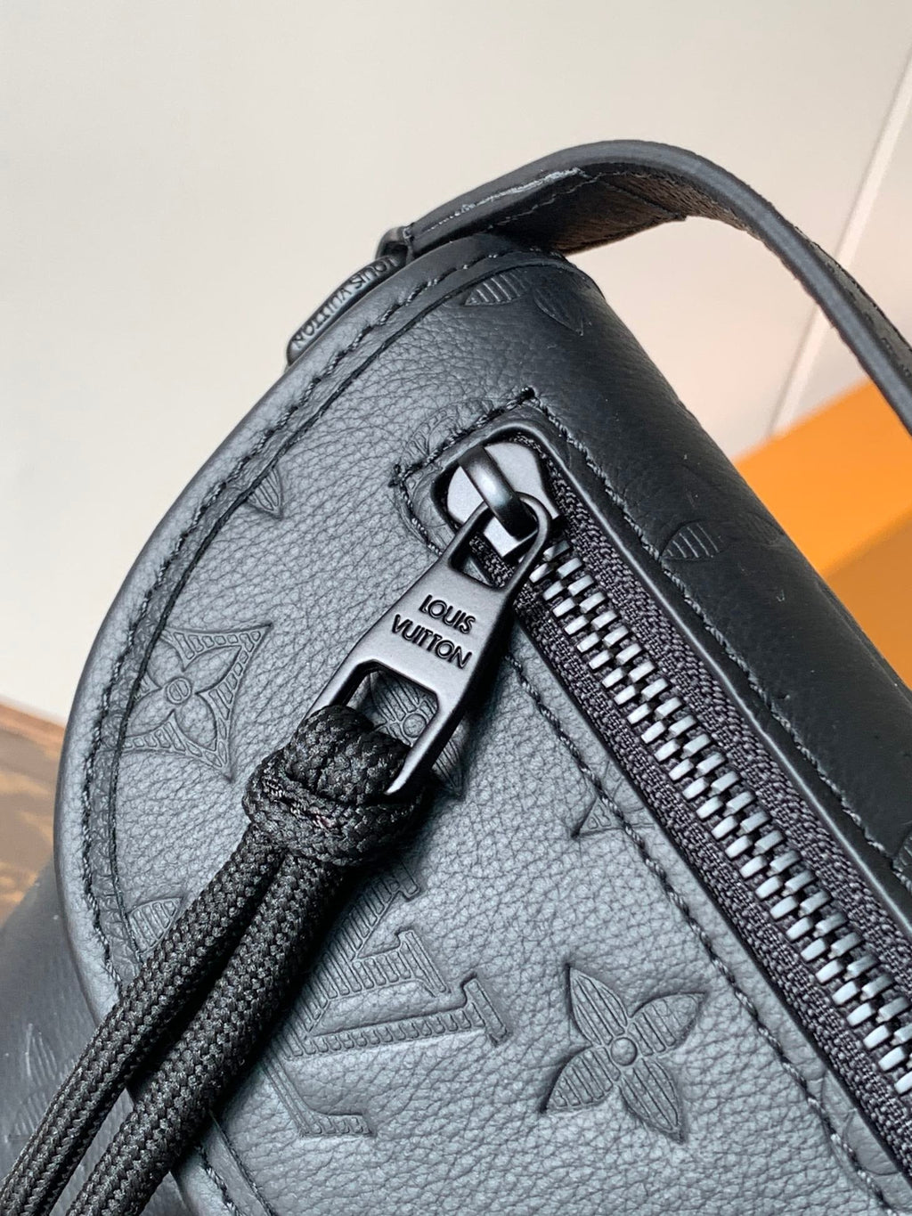 LOUIS VUITTON LV 25S PULSE WEARABLE WALLET 22 IN BLACK MONOGRAM SHADOW EMBOSSED CALFSKIN