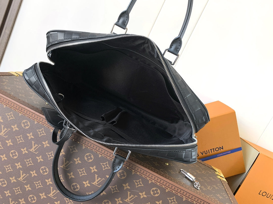 LOUIS VUITTON LV 25S PORTE- DOCUMENTS VOYAGE 41 IN BLACK EMBOSSED DAMIER INFINI CALFSKIN