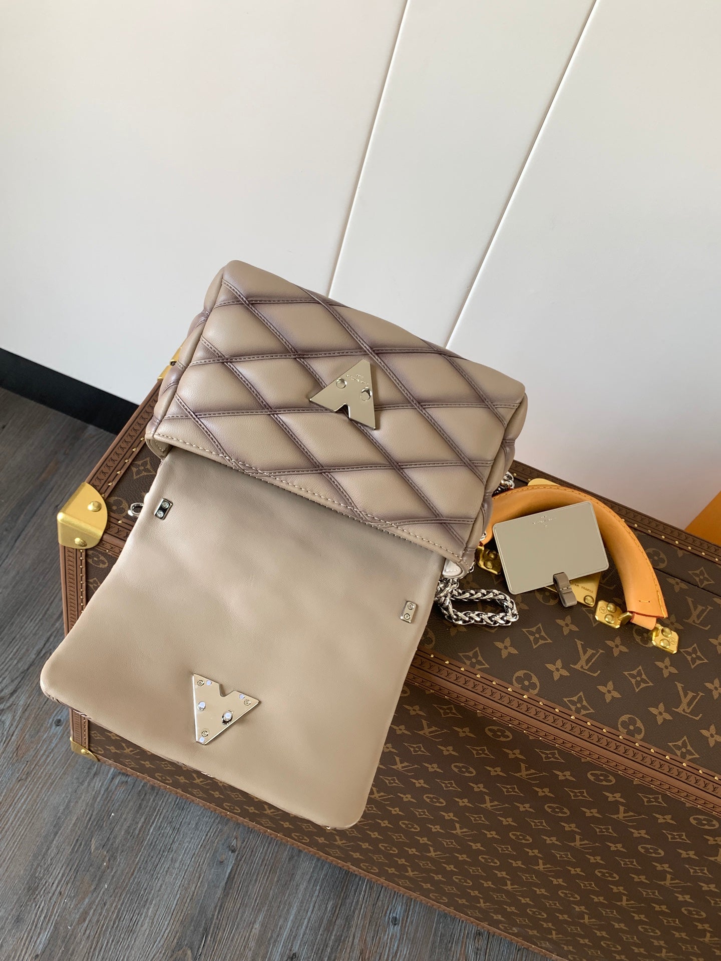 LOUIS VUITTON LV 25S GO-14 MM 23 IN BROWN QUILTED LAMBSKIN SILVER HARDWARE