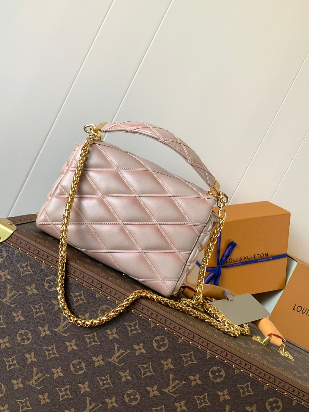 LOUIS VUITTON LV 25S GO-14 MM 23 IN LIGHT PINK QUILTED LAMBSKIN GOLD HARDWARE
